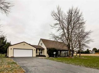 12041 Center Rd, Durand, IL 61024