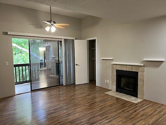 Great room with balcony