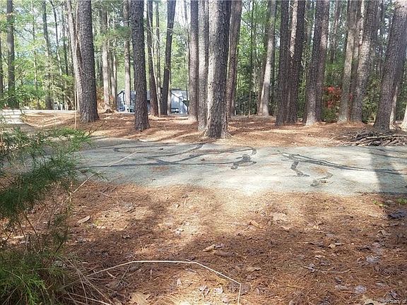 5th image of 4002 Chipmunk Cir