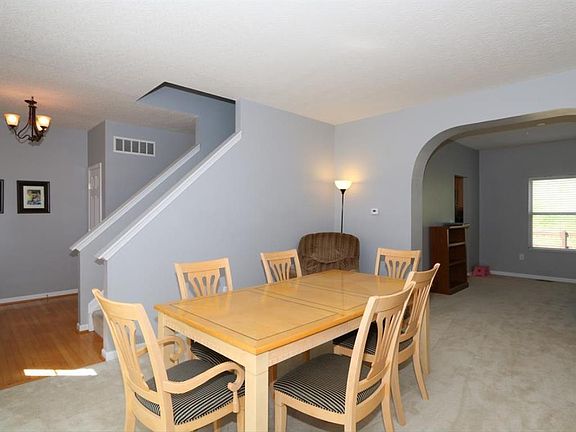 3rd image of 12067 Doe Run Ct