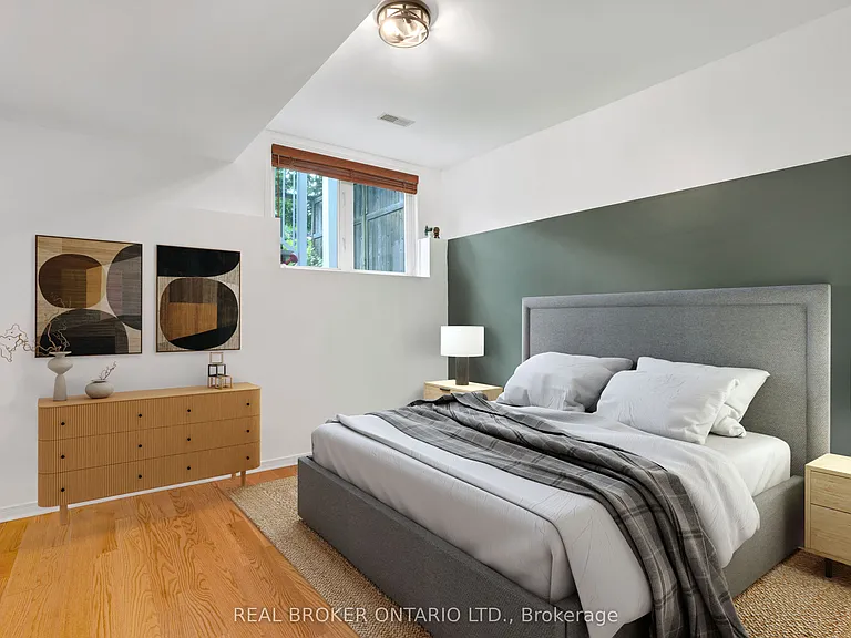 292 London Ter — Photo 22