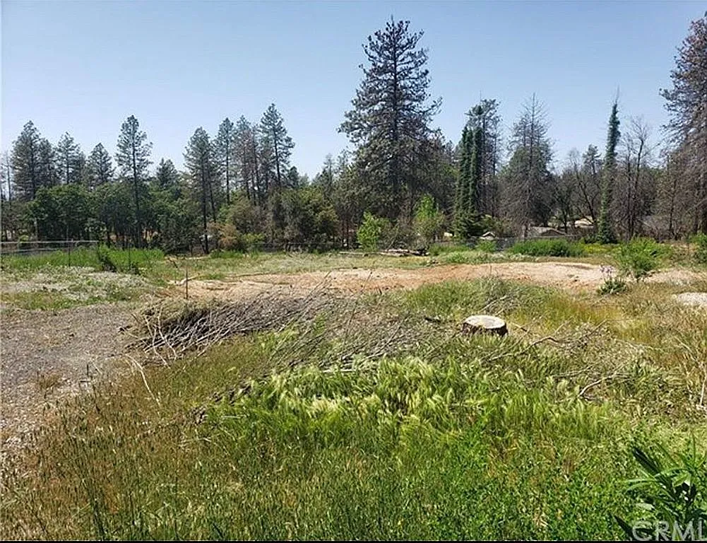 1890 Arrowhead Dr photo 1