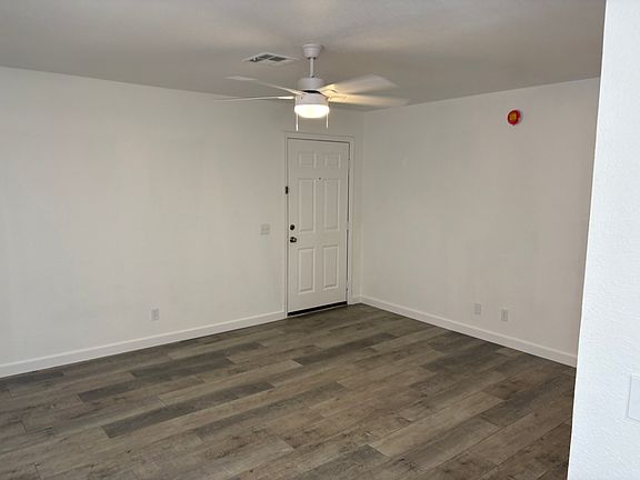3rd image of 1653 River Gardens Dr APT 4