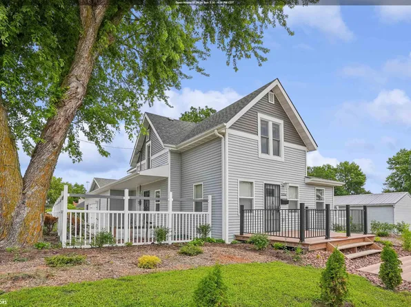 1714 12th Ave, Eldora, IA 50627
