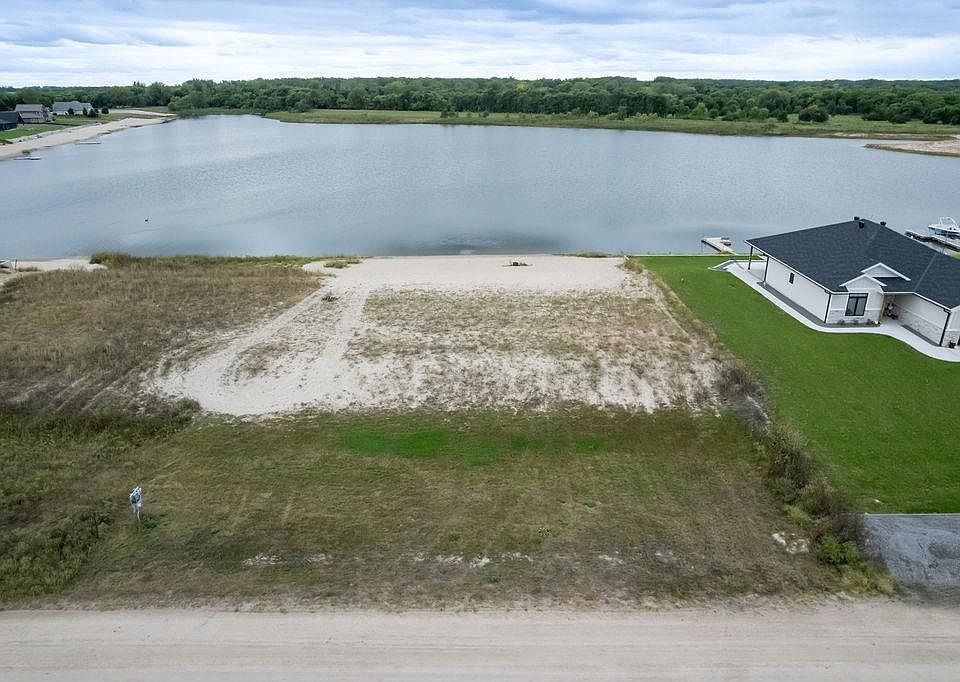 1st image of 33 Eagle Rd
