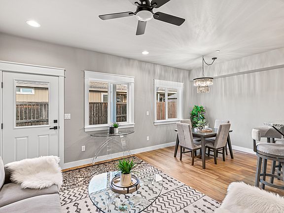 4th image of 7426 Denman Ct
