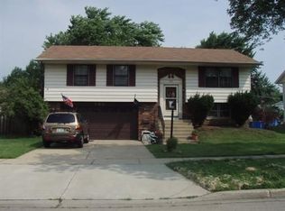 802 Lacy Ave, Streamwood, IL 60107