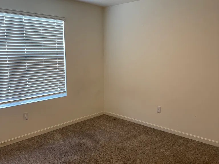1506 Robin Rd — Photo 16