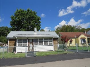 1012 Ivanhoe St, Natrona Heights, PA