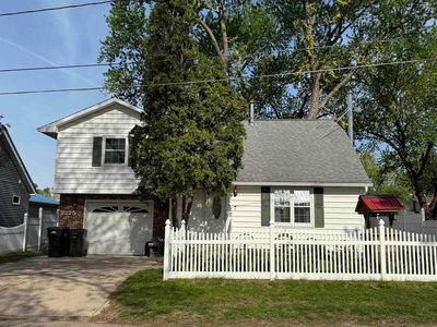 2225 Sumac Ave, Cedar Falls, IA, 50613
