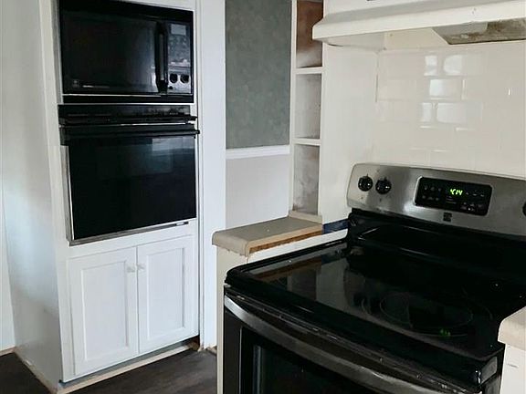 4th image of 204 S Homestead Dr