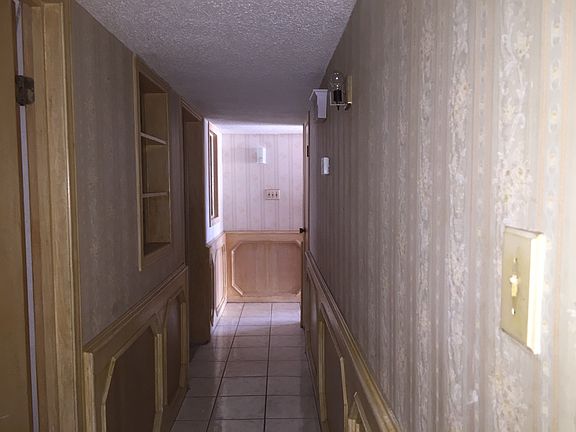 5th image of 3413 Harvey St