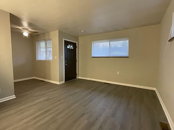 2nd image of 2428 Acorn Dr