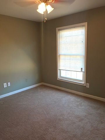 1st image of 728 Horizon Ct