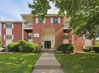 Woods Edge, Attleboro, MA 02703