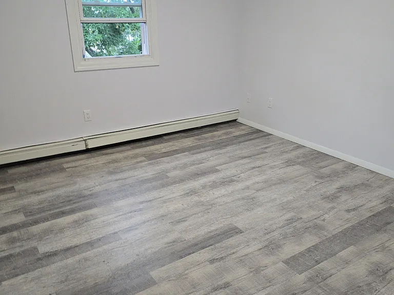 520 June St #6 — Photo 11