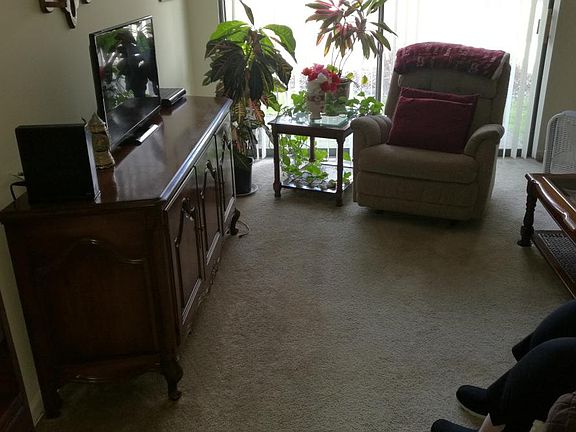 4th image of 830 Westmoreland Dr APT 4