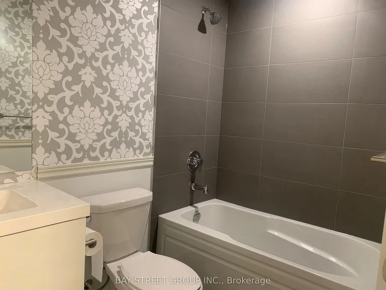 2545 Simcoe St N #2520 — Photo 8