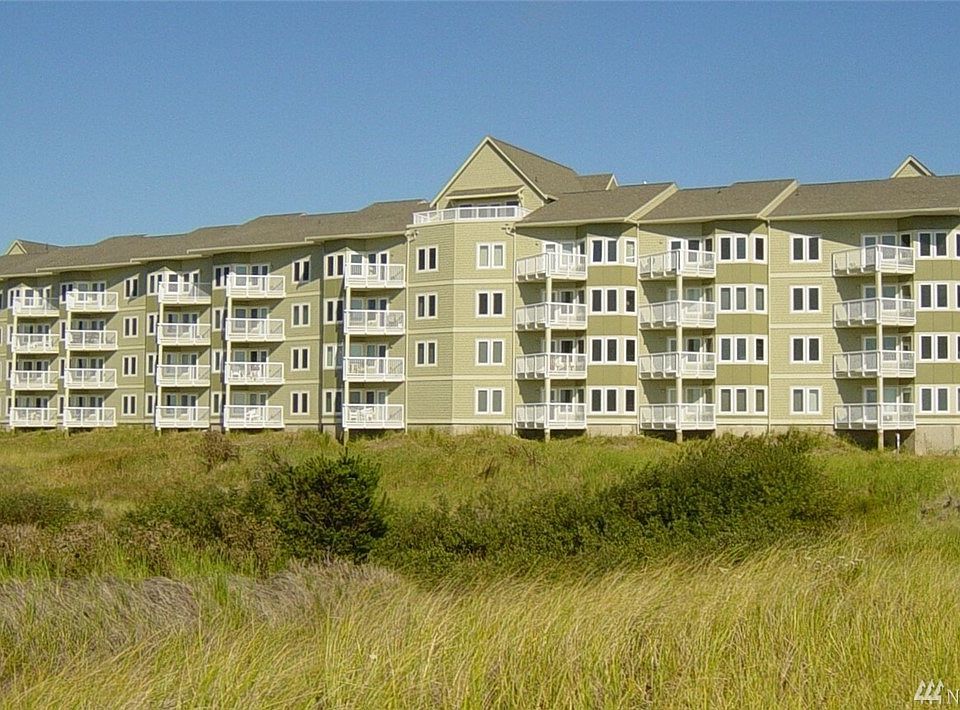 1st image of 501 Shoreview Dr S APT 107