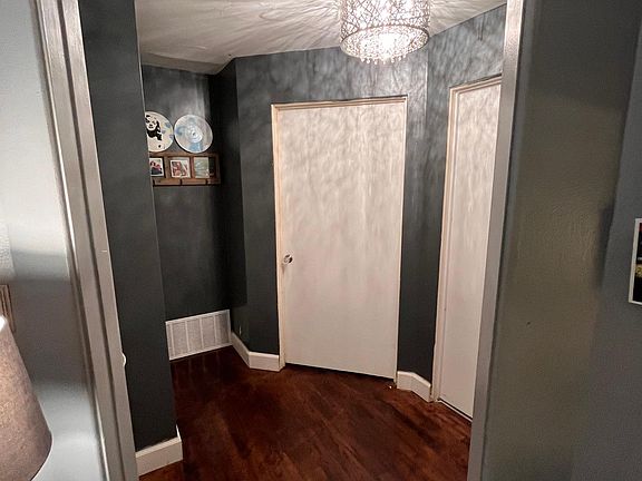 5th image of 3917 SW Raymond St APT 101
