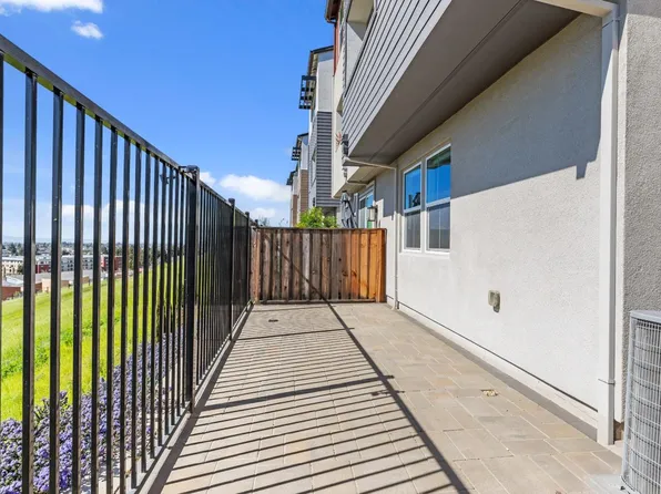 28961 Hideaway St, Hayward, CA 94544