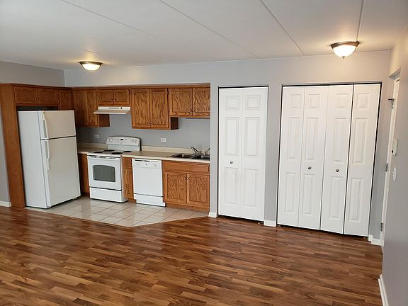 5th image of 7325 Oakwood Ave APT 2C