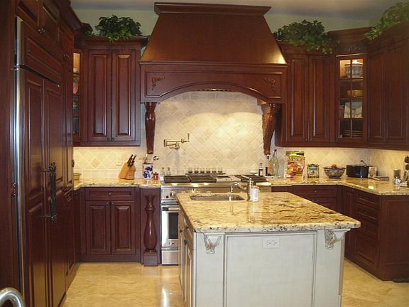 3rd image of 729 Waterway Dr