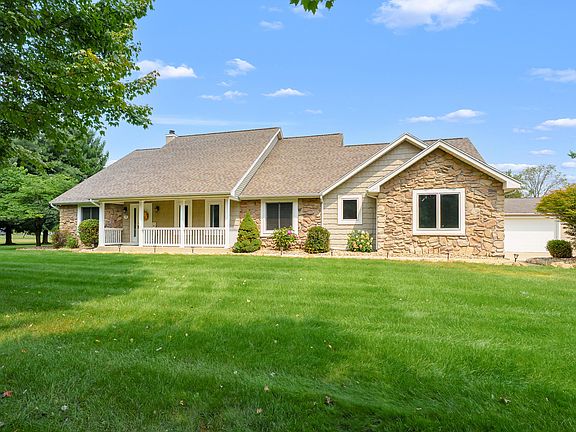 2nd image of 5105 Stone Oak Ln