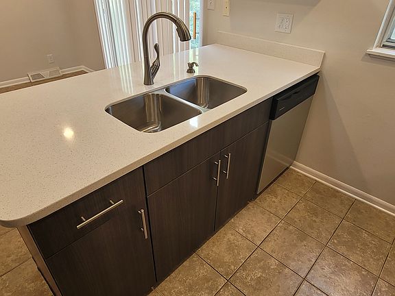 Quartz countertop island