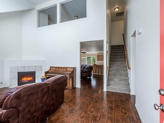 3rd image of 5616 McKinley Ct