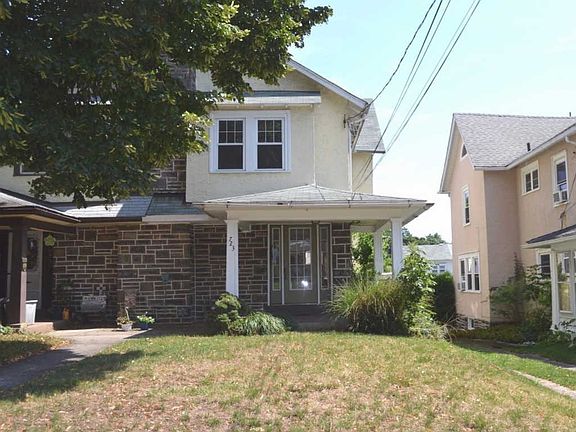 2nd image of 723 Anderson Ave