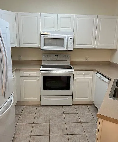 8374 S Holland Way #104 — Photo 4