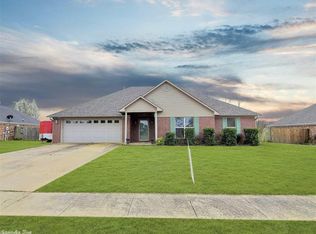15 Cardinal Way, Vilonia, AR 72173