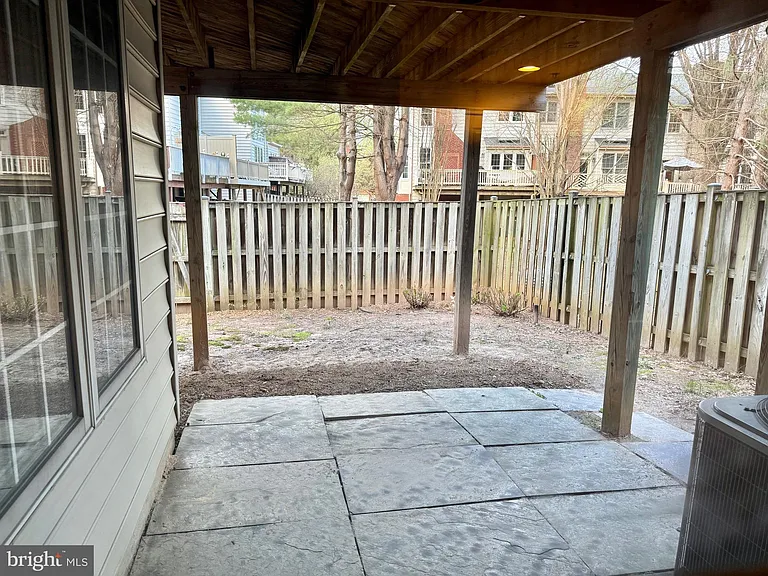 552 Winding Rose Dr — Photo 23