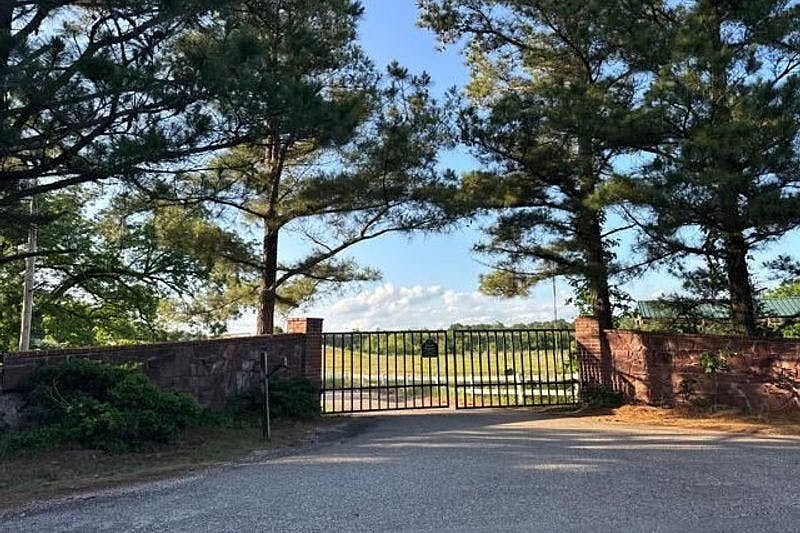 2nd image of 14754 Ashley Dr