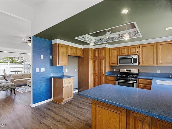 5th image of 1520 Della Ct