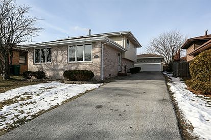 3rd image of 16816 Vicky Ln