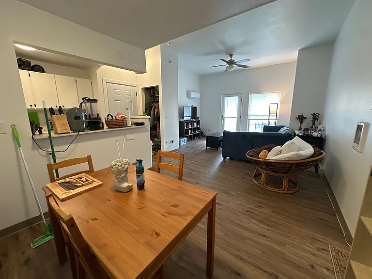 University Park Apartments near Cornell University — Photo 669