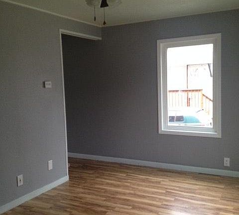5th image of 1215 9th Ave