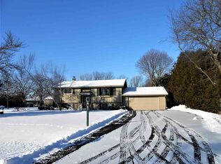 4325 Carlet Dr, Oshkosh, WI 54904