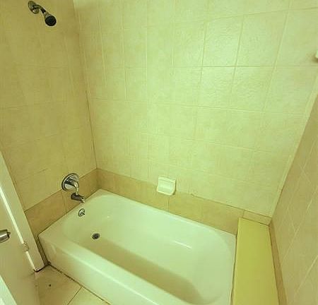 5th image of 203 Foxtail Dr APT D1