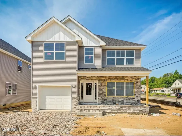 72 Manchester Avenue, Keyport, NJ 07735