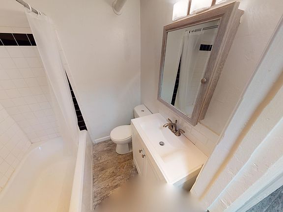 4th image of 1375 N Pearl St APT 2