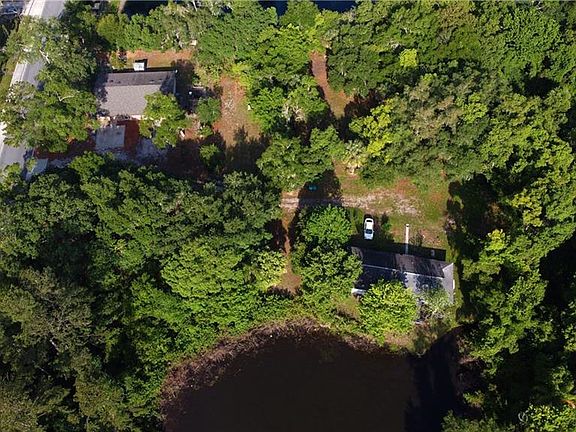 3rd image of 381 Orange Ave