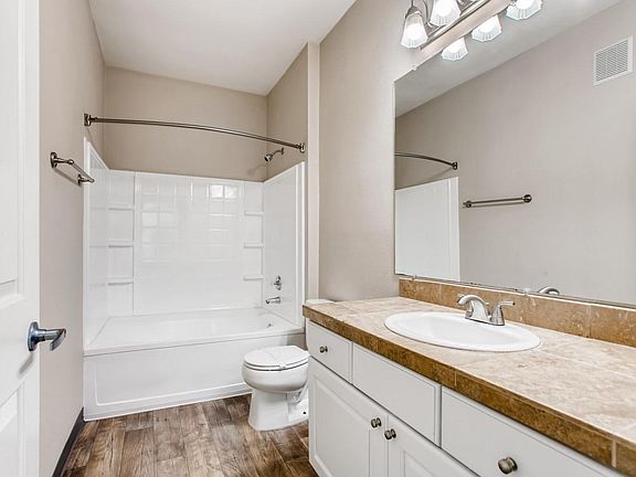 4th image of 2515 NE Ronler Way #2515