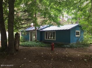 5022 State Rd, Cadillac, MI 49601