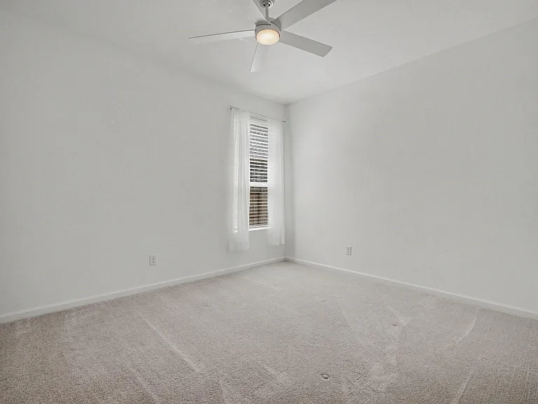 2105 Toyhill Falls Ln — Photo 9