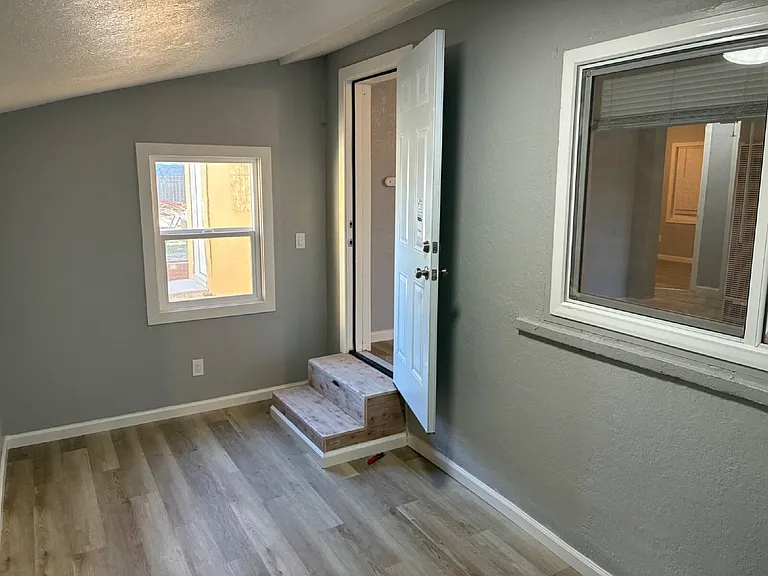 1423 Mono Dr — Photo 9