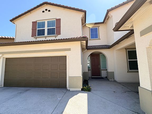 2nd image of 3016 Summerscape Dr