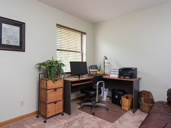 4th image of 2005 Merle Ln